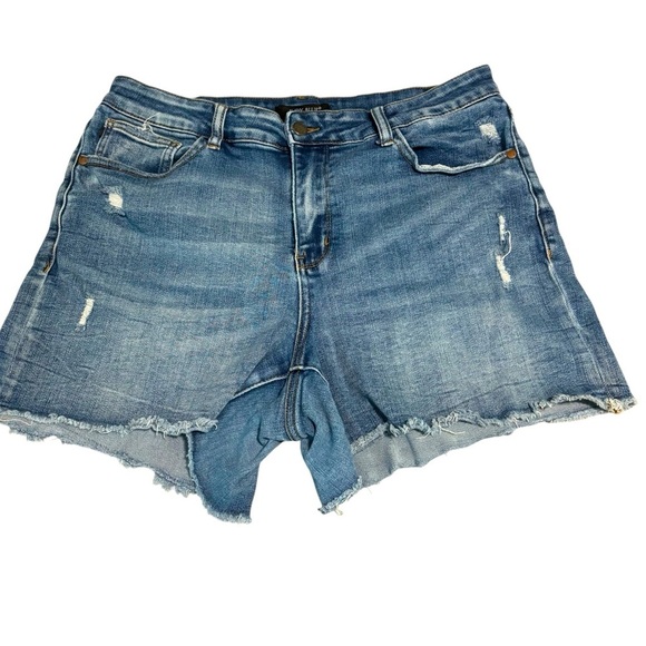 Judy Blue Hi Rise denim destroyed Women cutoff jean medium wash Shorts 1XL - Picture 1 of 8